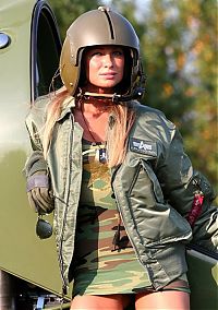 People & Humanity: aircraft girl