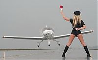 People & Humanity: aircraft girl