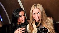 People & Humanity: nightlife party girls