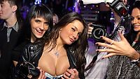 People & Humanity: nightlife party girls