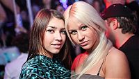 People & Humanity: nightlife party girls