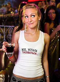 People & Humanity: nightlife party girls