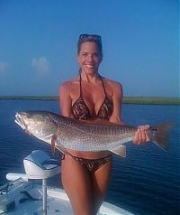 People & Humanity: young fishing girl