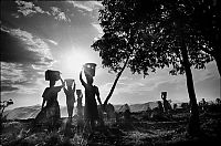 People & Humanity: child labor in war time