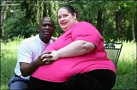 People & Humanity: Donna Simpson aspires to be world's fattest woman
