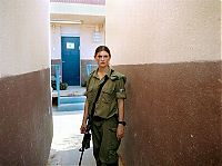 People & Humanity: army girls of israeli defense forces