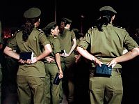 People & Humanity: army girls of israeli defense forces