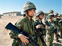 People & Humanity: army girls of israeli defense forces