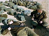 People & Humanity: army girls of israeli defense forces