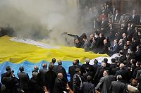 People & Humanity: fight in the parliament of Ukraine
