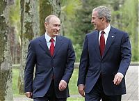 TopRq.com search results: Funny photo of George Bush