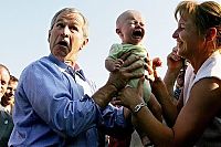 People & Humanity: Funny photo of George Bush