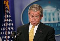 People & Humanity: Funny photo of George Bush