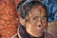 People & Humanity: nose plugs of the apatani women