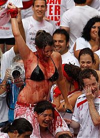 People & Humanity: The festival of San Fermín 2010