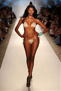 People & Humanity: mercedes-benz fashion week girls