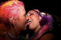 People & Humanity: love parade 1989 - 2010 girls