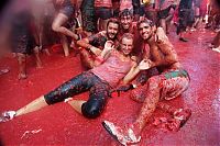 People & Humanity: La Tomatina 2010, Buñol, Valencia, Spain