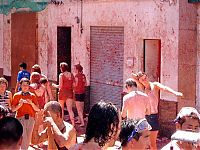 People & Humanity: La Tomatina 2010, Buñol, Valencia, Spain