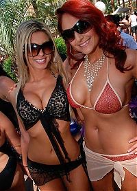 People & Humanity: Las Vegas pool party girls