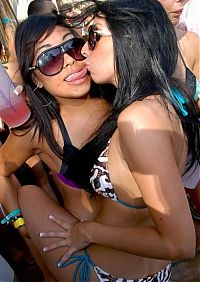 People & Humanity: Las Vegas pool party girls