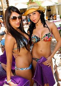 People & Humanity: Las Vegas pool party girls