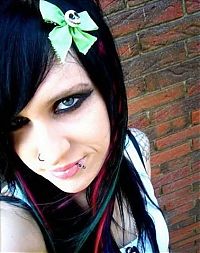 People & Humanity: EMO girl