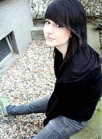 People & Humanity: EMO girl