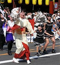 People & Humanity: Samba carnival, Japan