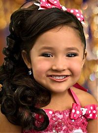 People & Humanity: Child beauty pageant, United States