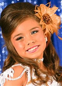 People & Humanity: Child beauty pageant, United States