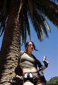 People & Humanity: lara croft girl