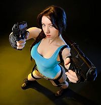 People & Humanity: lara croft girl