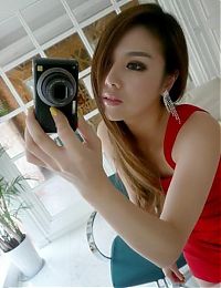 TopRq.com search results: Zhu Songhua, female teacher, China