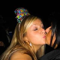 TopRq.com search results: young kissing girls