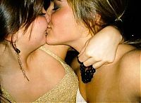 TopRq.com search results: young kissing girls