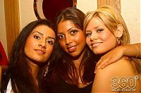 People & Humanity: Nightclub girls, Sweden