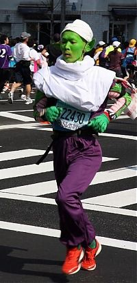 TopRq.com search results: Costumes at the 2011 Tokyo Marathon, Japan