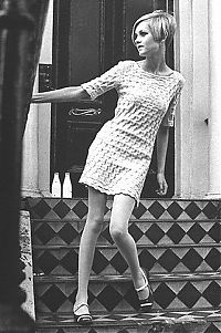 People & Humanity: retro history glamour miniskirt girls