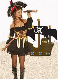 People & Humanity: pirate girl