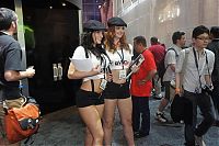 People & Humanity: Electronic Entertainment Expo (E3) 2011 trade show girls