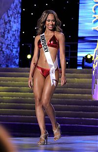 People & Humanity: Miss USA 2011 beauty contest