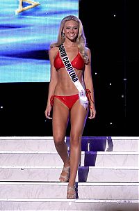 People & Humanity: Miss USA 2011 beauty contest