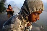 People & Humanity: Train surfing, Bangladesh