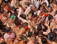 People & Humanity: La Tomatina 2011, Buñol, Valencia, Spain