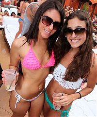 People & Humanity: breasts cleavage girl