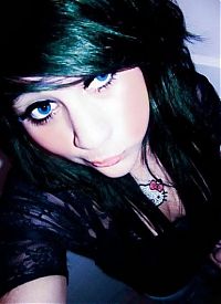 People & Humanity: EMO girl