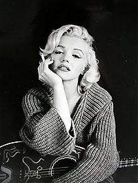 TopRq.com search results: famous people smoking