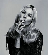 People & Humanity: famous people smoking