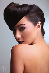 TopRq.com search results: Glamour girl photography by Rey Trajano